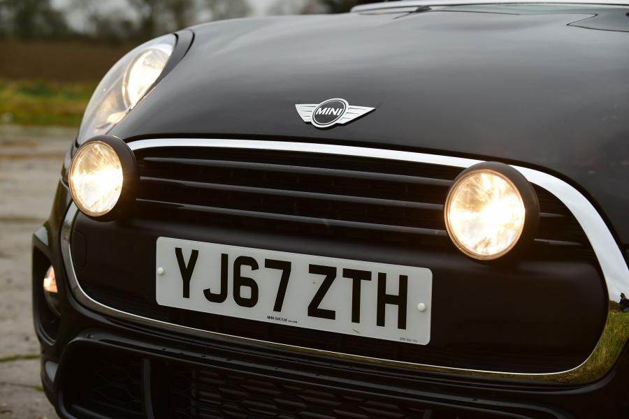 Детали экстерьера Mini Cooper 1499 GT (F56) 2017 года  (UK) (фото 24 из 30)